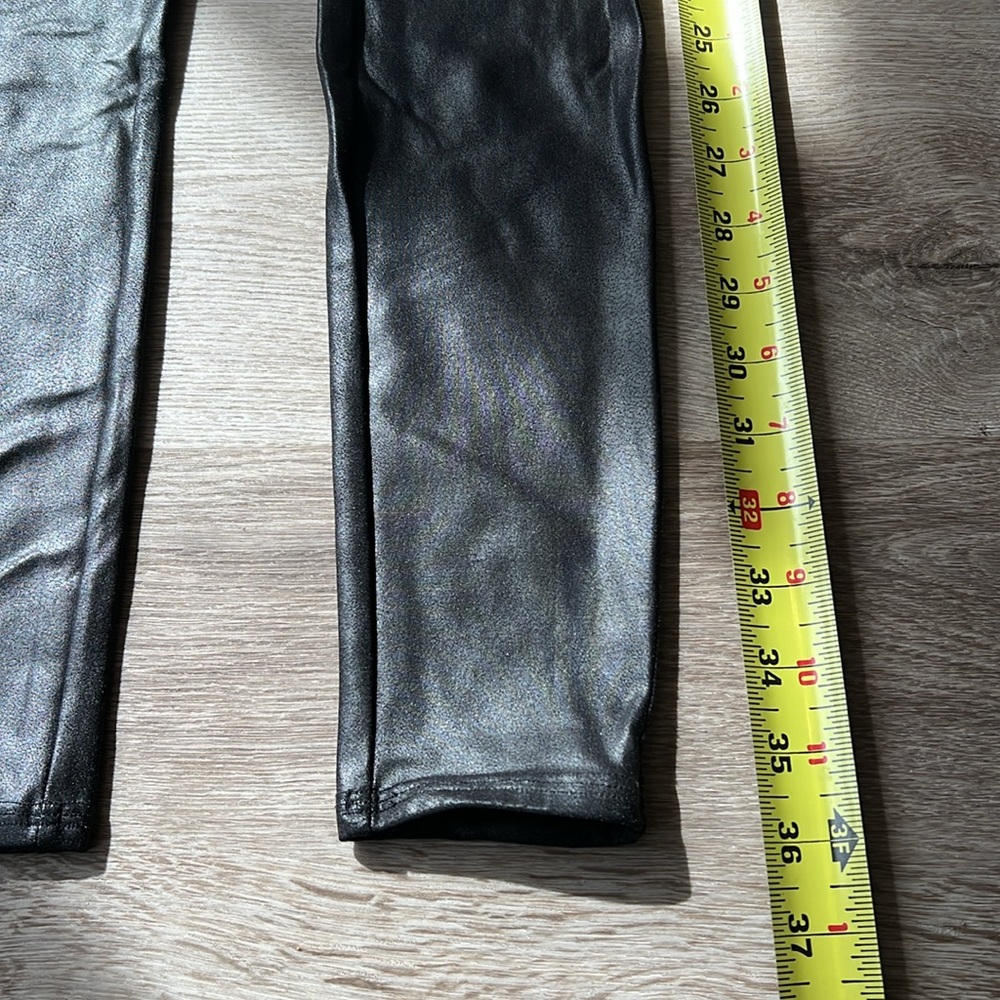 Spanx faux leather leggings - Picture 4 of 15